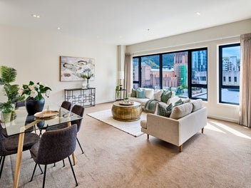 Kate Sheppard Prestige | Sun Style Views
