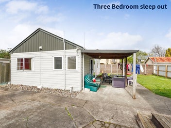 Hokowhitu Investment or Land Bank - $1,120 PW