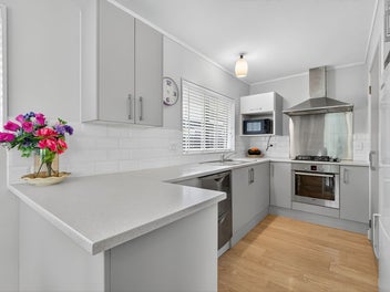 Modern Comfort in the Heart of Pukekohe