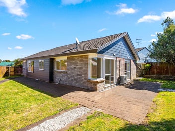 Freshly Renovated,Move-In Ready, Family Friendly