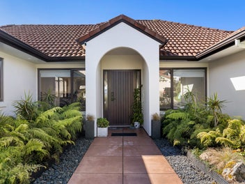 Stylish Family Living in a Prime Location