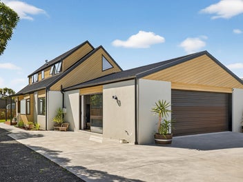 Your Beachside Haven Awaits!