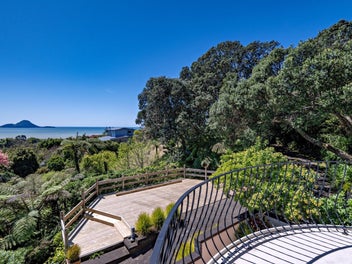 Hillcrest Sanctuary- once-in-50-year chance- act!