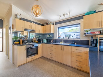 A Neat, Easy Lifestyle Gem