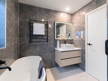 Prestige Living in Epsom DGZ