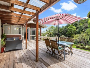 Escape to Nature – Brick & Tile Family Gem!