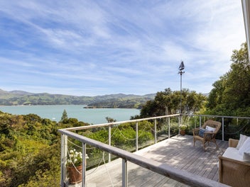 An upgraded sanctuary with stunning harbour views