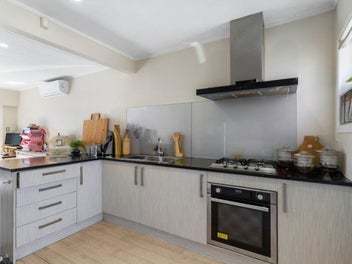 Smart Buy in Papatoetoe