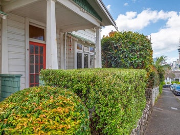 Love it or List it...