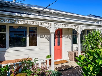 Quintessential Newtown Charm