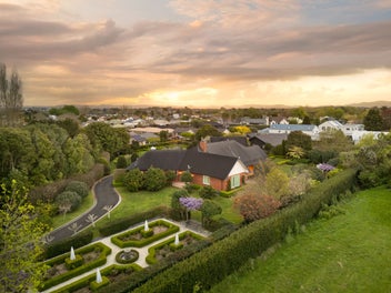 Distinguished Residence