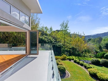 Elevated Elegance | Nature filled Nikau