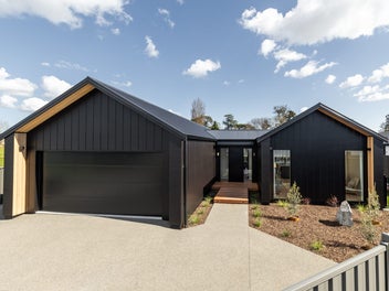 Stunning Brand-New Executive Home