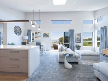 Executive Home With Stunning Bay Views