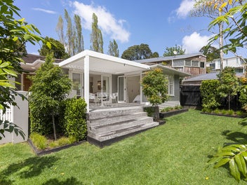 Stylish and Single... Level