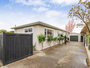 A Crowd Favourite - Modern & Spacious