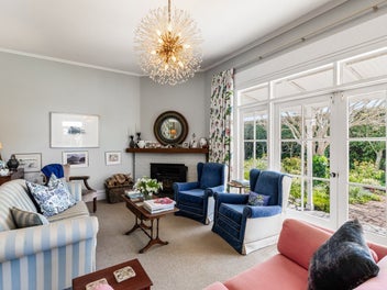 Location, charm and top school zone