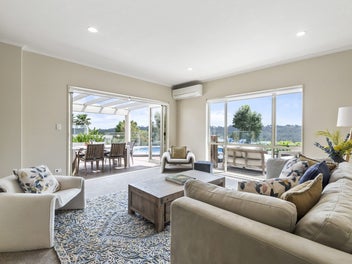 ** Last Weekend to View prior to Auction **