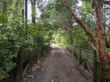 Peaceful and private