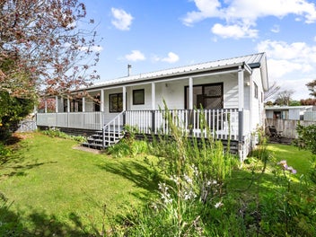 Easy Living on Everitt