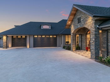 Ridge-Top. Rare. Remarkable.