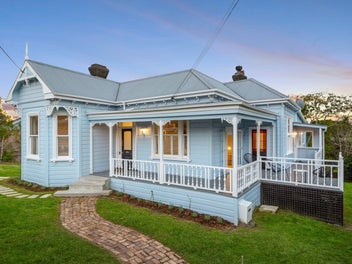 Charming Villa in Prime Birkenhead Point