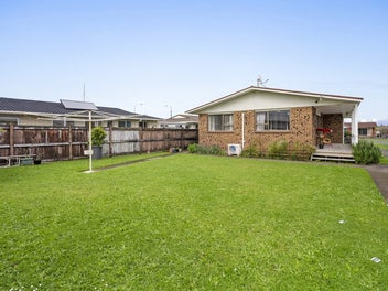 Motivated vendor wants sold!