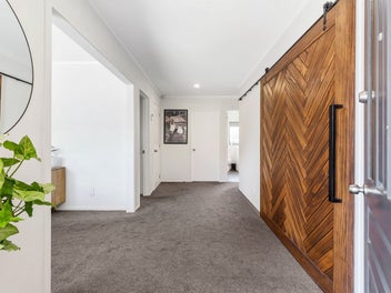 Immaculately Presented, Move-In Ready