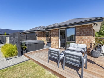 Be in for Xmas - Pegasus Four-Bedroom Stunner