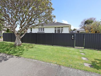 Charming 3-Bedroom Home - Fantastic Location!