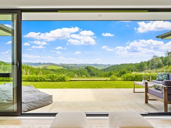 Modern Luxury in Peaceful Rural Setting