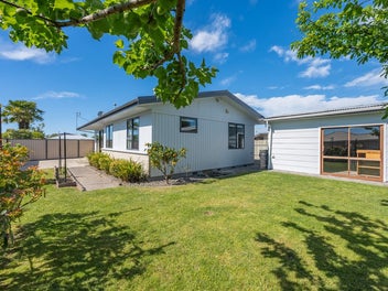 Warm. Welcoming. Effortless.