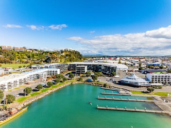 Ultimate Ahuriri living