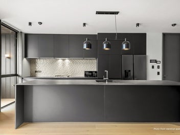 Investor seeks an immediate sale