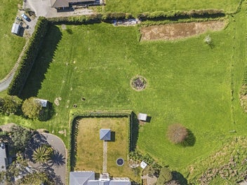 Prime sections with city and country appeal