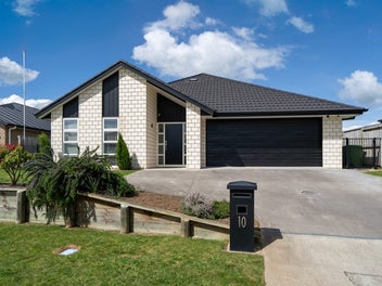 Elevated Elegance on Kaaka