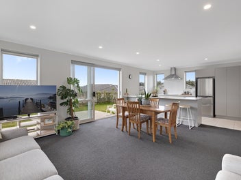 Your Ticket to the Papamoa Good Life