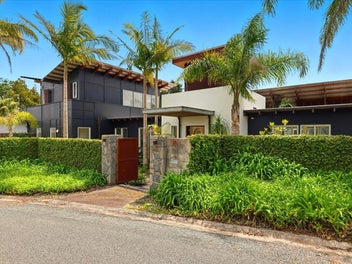 Entertainers private sanctuary in the city!!