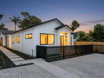 Stand-Alone, Single-Level Home
