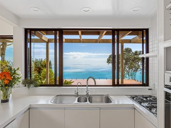 Super cool architectural waterfront icon