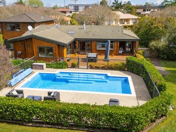 Luxury Lodge Ambiance | Scandinavian Summer Style