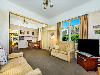 Charming Cottage with Endless Opportunities.