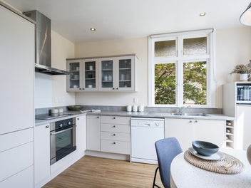 Character Villa Close To Nelson Hospital