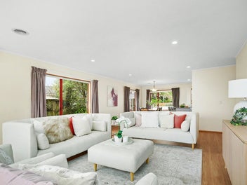 Views, Space and Family Living!