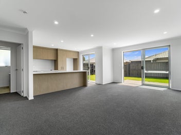 Move in Ready - Call to Arrange a Veiwing