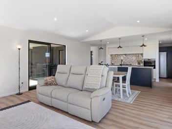 Once married - now friends - must be sold!