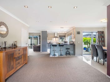 Executive family living on Saint Johns Hill