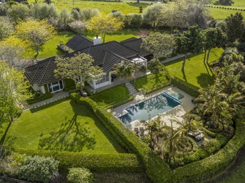 ELEVATED RESORT-STYLE ELEGANCE