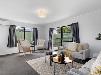 Easy Living Meets Central Convenience