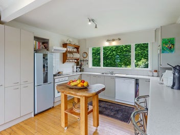 2 Beds + Studio | Olde Beach Retreat